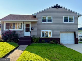 18 AQUILLA AVE, New Castle, DE 19720