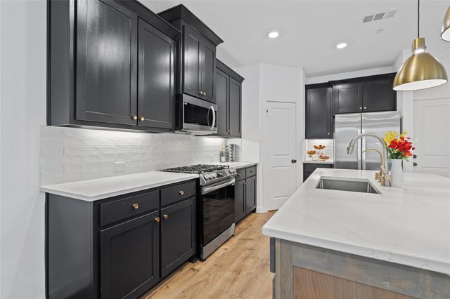 801 Cavitt Court, Prosper, TX 75078