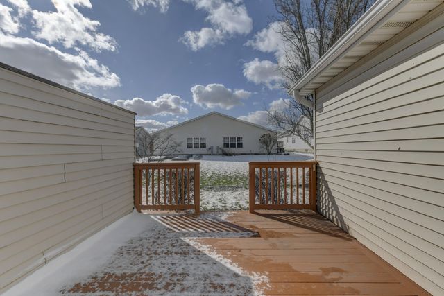 1647 Dogwood Drive, Crown Point, IN 46307