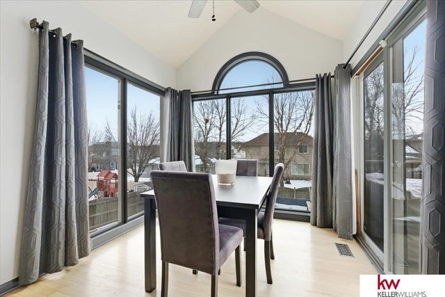 2141 Ashwood Avenue, Papillion, NE 68133