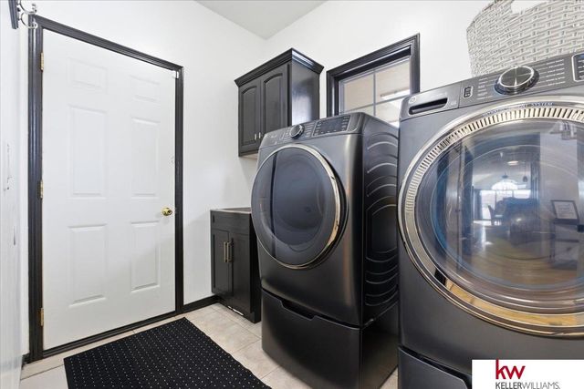 2141 Ashwood Avenue, Papillion, NE 68133