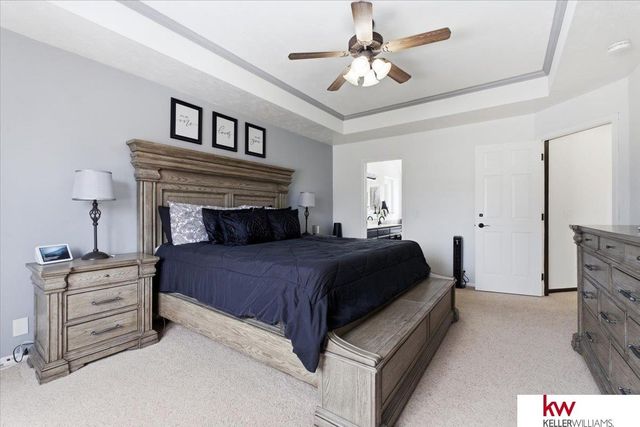 2141 Ashwood Avenue, Papillion, NE 68133