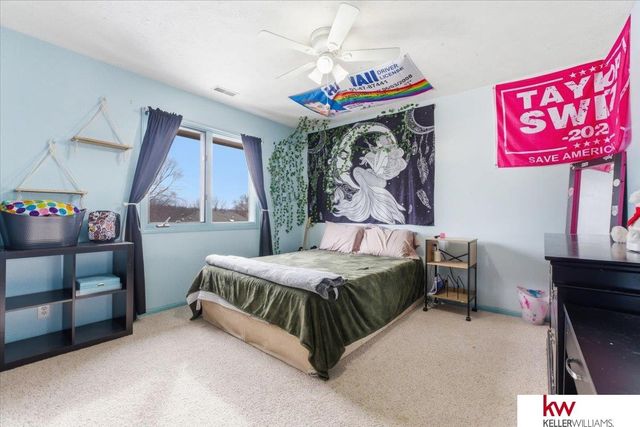 2141 Ashwood Avenue, Papillion, NE 68133