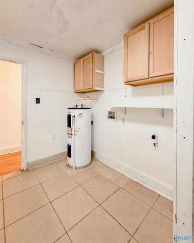 807 N Madison Street, Athens, AL 35611