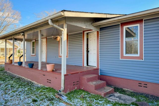 807 N Madison Street, Athens, AL 35611