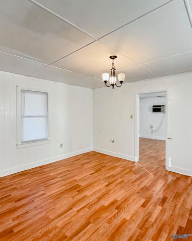 807 N Madison Street, Athens, AL 35611