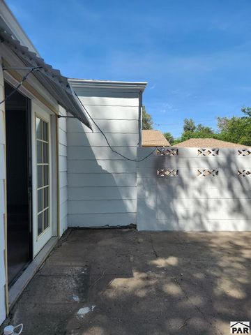 2930 San Isabel Ave, Pueblo, CO 81008