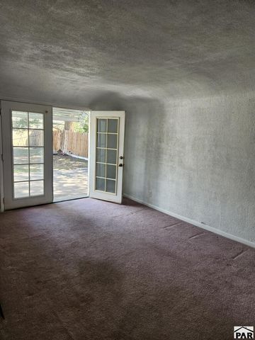 2930 San Isabel Ave, Pueblo, CO 81008