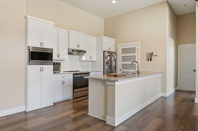 2502 Live Oak Street 235, Dallas, TX 75204