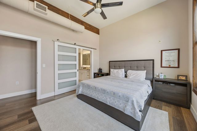 2502 Live Oak Street 235, Dallas, TX 75204