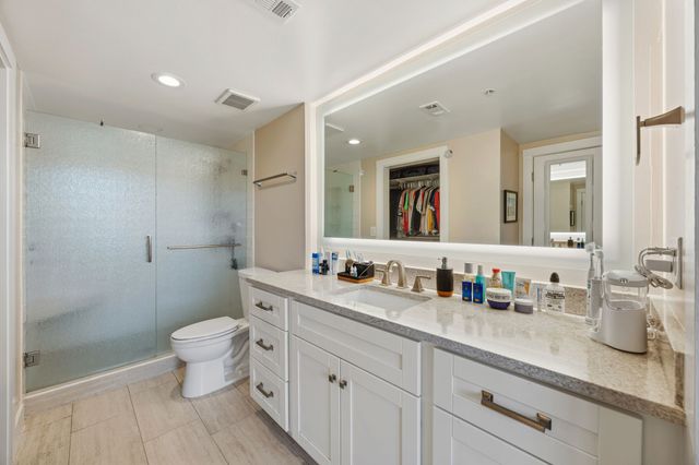 2502 Live Oak Street 235, Dallas, TX 75204