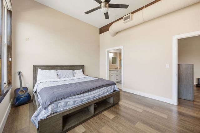 2502 Live Oak Street 235, Dallas, TX 75204