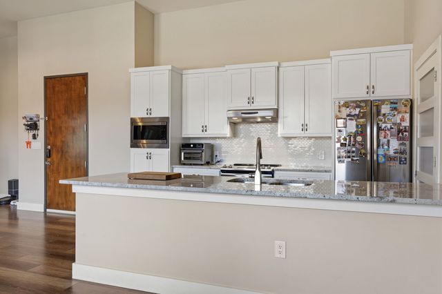 2502 Live Oak Street 235, Dallas, TX 75204