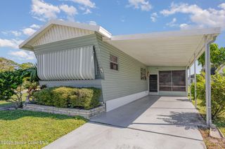 221 Berry Court NE, Palm Bay, FL 32907