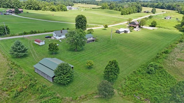 5749 Mount Zion Road, East Bernstadt, KY 40729