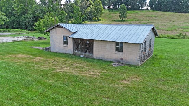 5749 Mount Zion Road, East Bernstadt, KY 40729