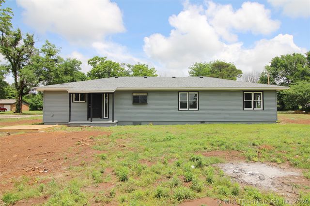 27197 Maiden Lane, Henryetta, OK 74437