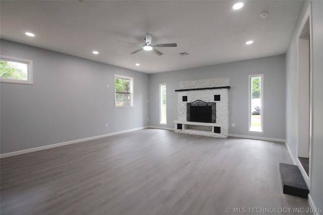 27197 Maiden Lane, Henryetta, OK 74437