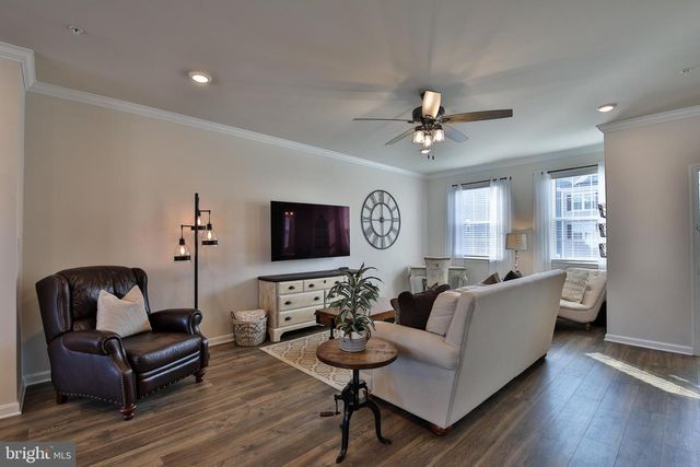 5059 SILVER OAK DR, Rosedale, MD 21237