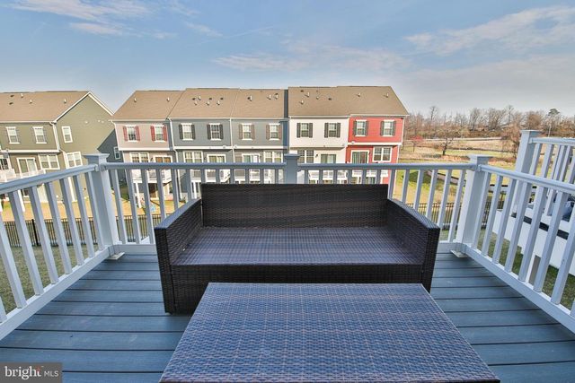 5059 SILVER OAK DR, Rosedale, MD 21237