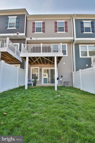 5059 SILVER OAK DR, Rosedale, MD 21237