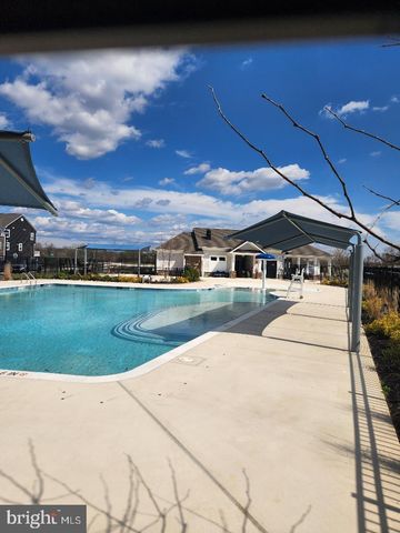 5059 SILVER OAK DR, Rosedale, MD 21237