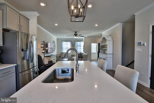 5059 SILVER OAK DR, Rosedale, MD 21237