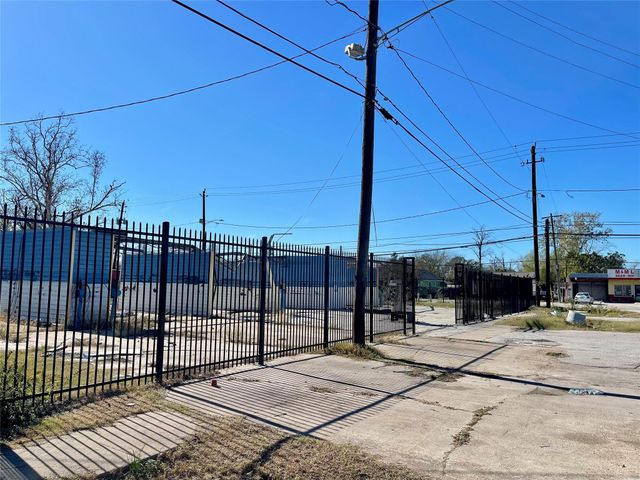 4116 Lockwood Drive, Houston, TX 77026