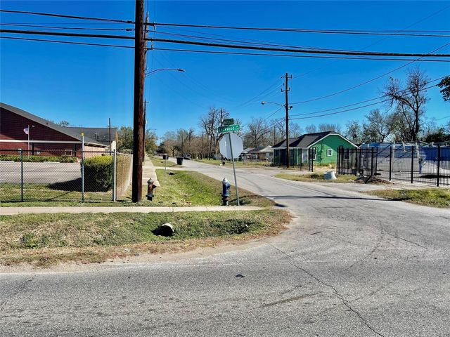 4116 Lockwood Drive, Houston, TX 77026