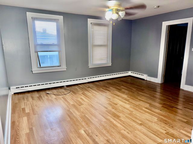 196 Park Street 2F, Bridgeport, CT 06608
