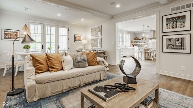 532 Dorset Boulevard, Carmel, IN 46032
