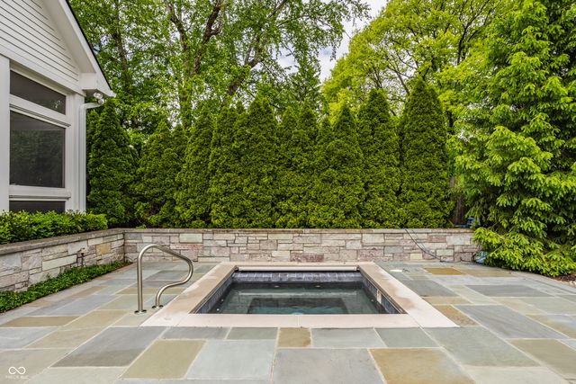 532 Dorset Boulevard, Carmel, IN 46032