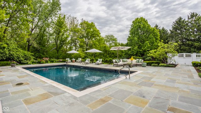 532 Dorset Boulevard, Carmel, IN 46032