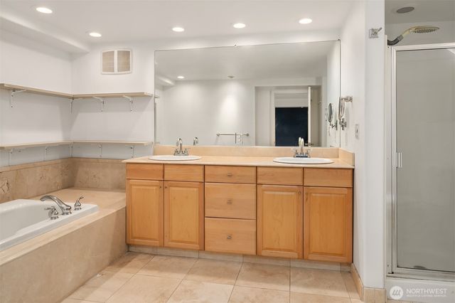 811 SW Langston Road, Renton, WA 98057