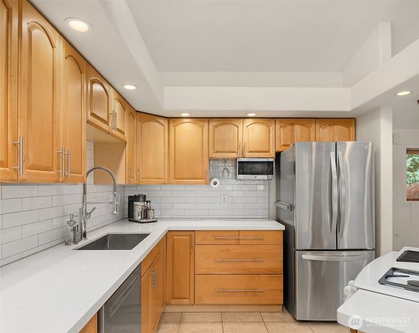 811 SW Langston Road, Renton, WA 98057