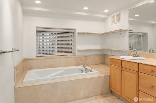 811 SW Langston Road, Renton, WA 98057