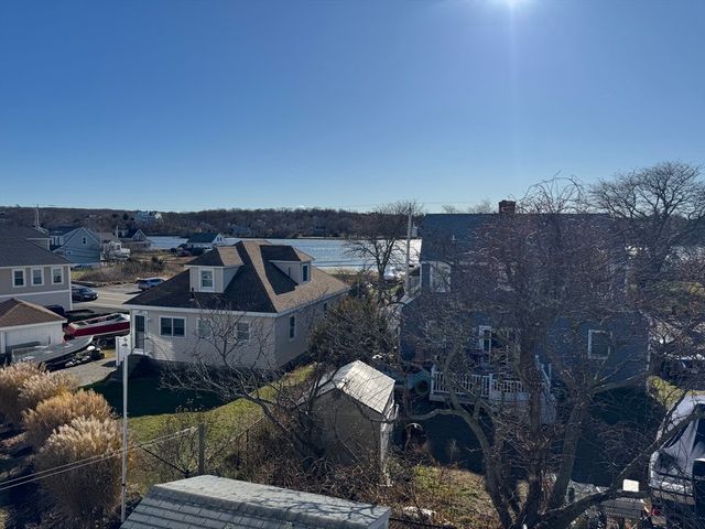 23 Gunrock Ave, Hull, MA 02045