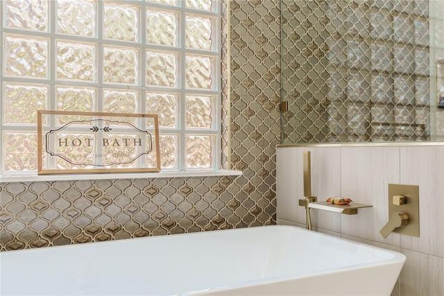 10212 Fawn Trail Road, Mustang, OK 73064