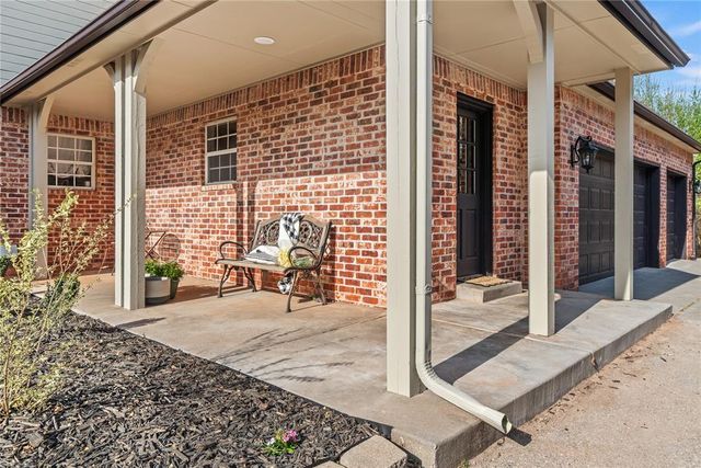 10212 Fawn Trail Road, Mustang, OK 73064