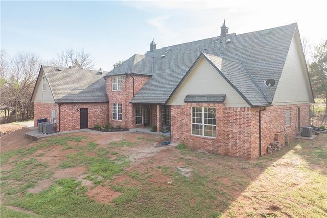 10212 Fawn Trail Road, Mustang, OK 73064