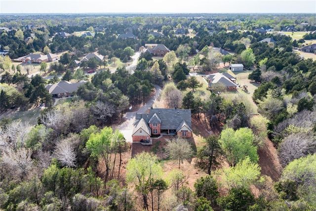 10212 Fawn Trail Road, Mustang, OK 73064