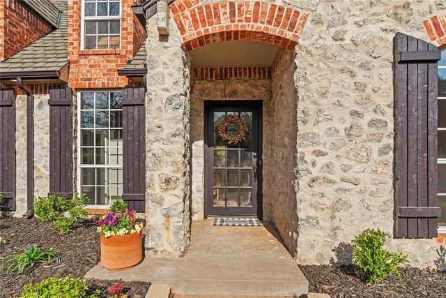 10212 Fawn Trail Road, Mustang, OK 73064