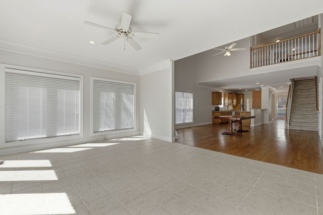 1046 Isaac Franklin Dr, Gallatin, TN 37066
