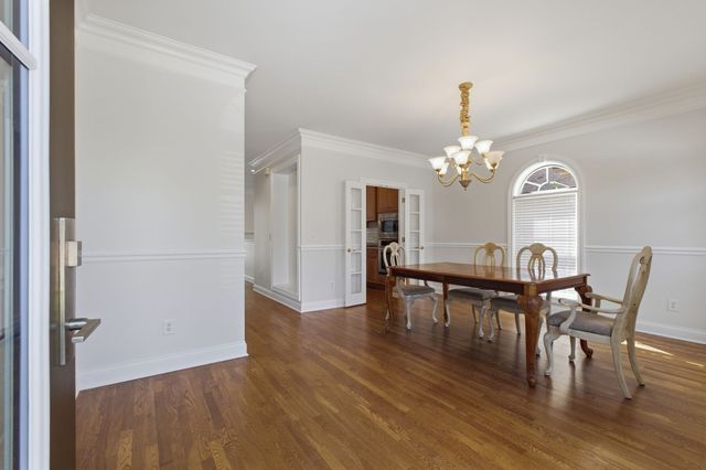 1046 Isaac Franklin Dr, Gallatin, TN 37066