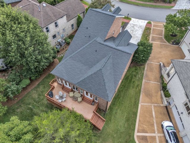 1046 Isaac Franklin Dr, Gallatin, TN 37066