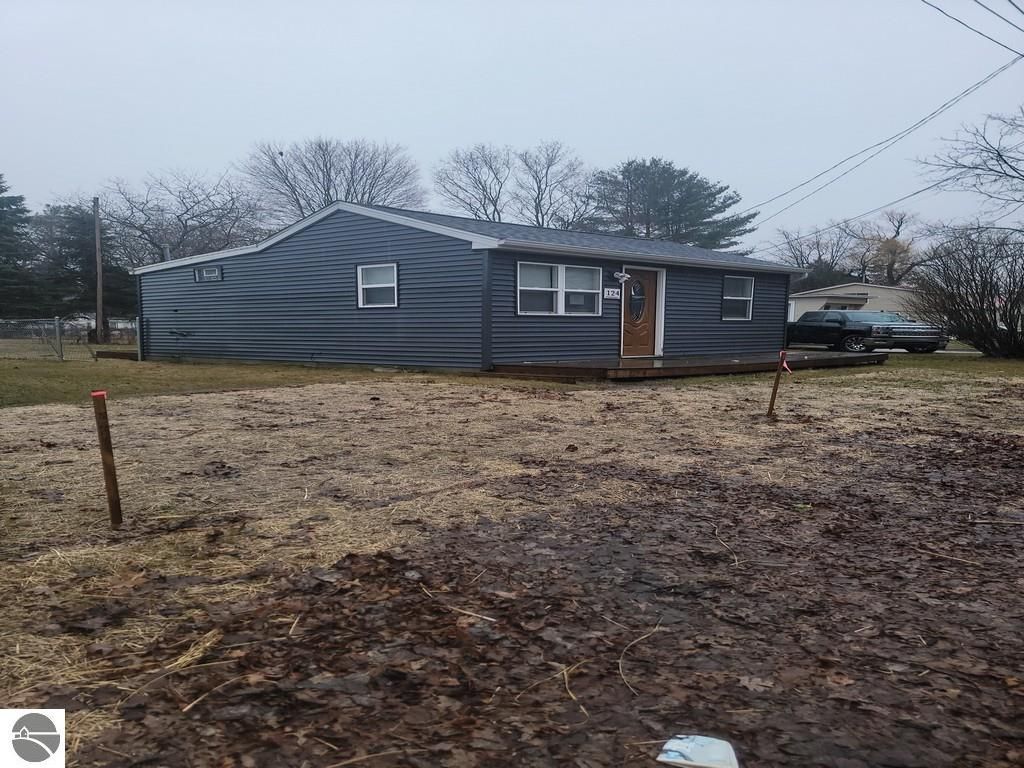 Image 2 of property listing at 124 N Wheeler, Oscoda, MI 48750
