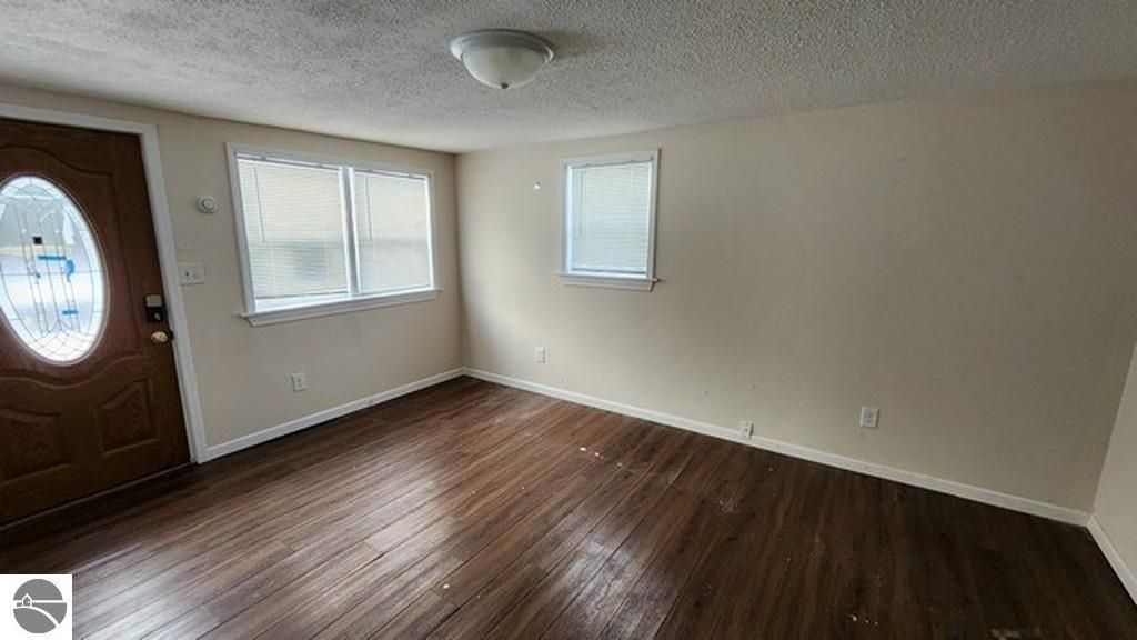 Image 7 of property listing at 124 N Wheeler, Oscoda, MI 48750