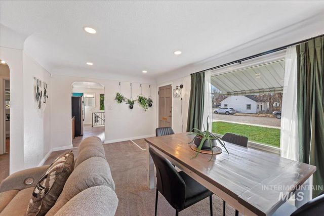 720 S Diamond St, Nampa, ID 83686