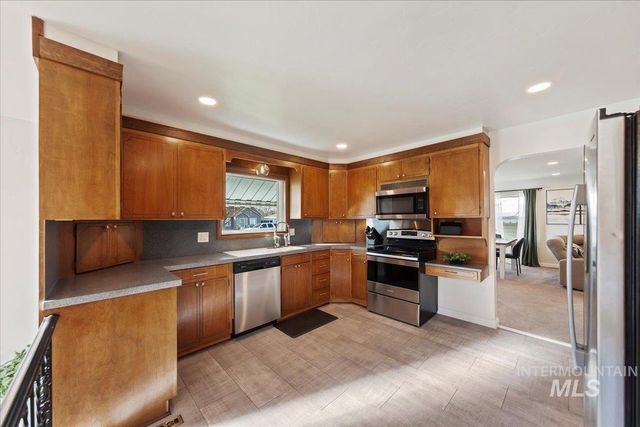 720 S Diamond St, Nampa, ID 83686