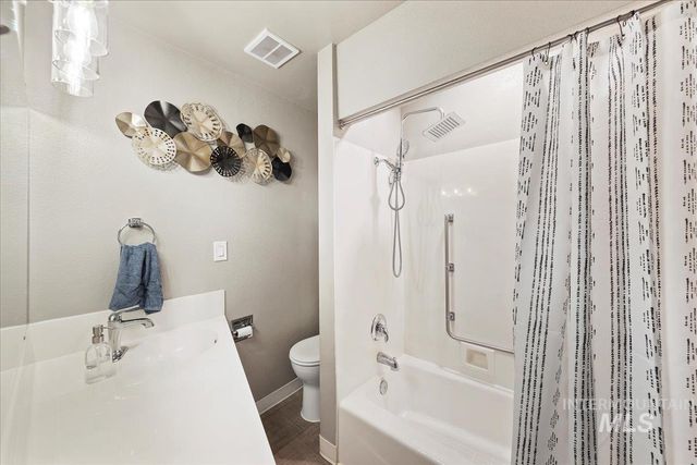 720 S Diamond St, Nampa, ID 83686